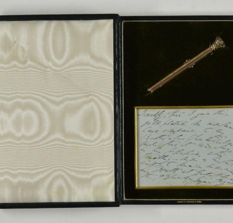 Dickens' pen